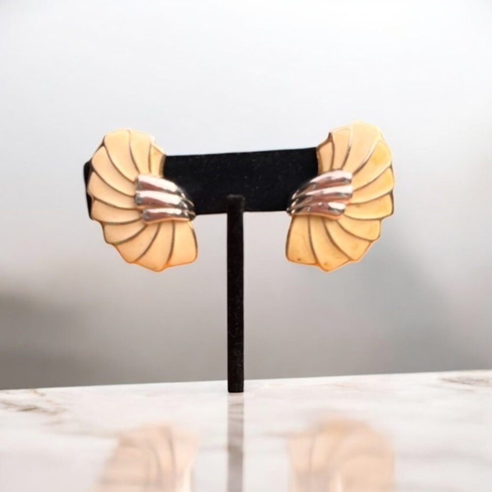 Vintage Trifari Earrings Fan Cream Gold Tone